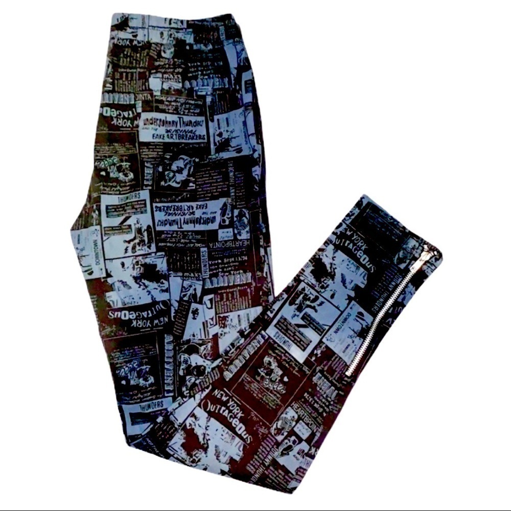 **5/$20** Unbranded Graphic Ankle Zip Leggings